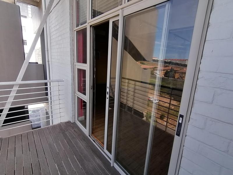 To Let 1 Bedroom Property for Rent in Salt River Western Cape